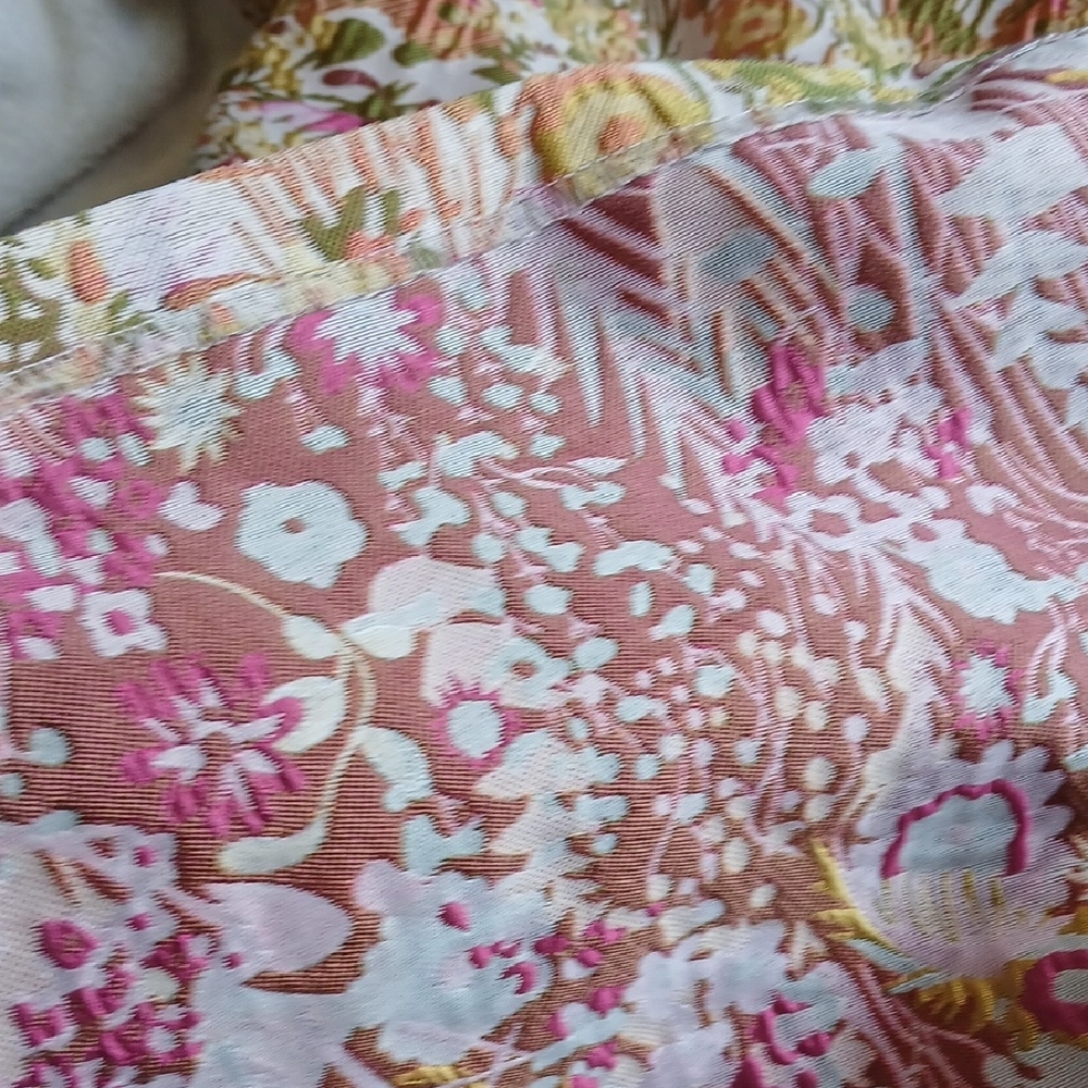 Dress Olive Floral Smocked The Sleves are puffy. - Picture 14 of 15